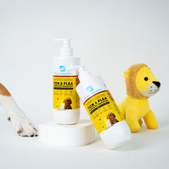 Tick & Flea Medicated Dog Shampoo